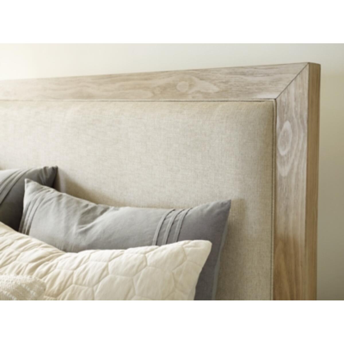 Hennington Hennington Queen Upholstered Bed – Harding's Attica Furniture - #1 ...