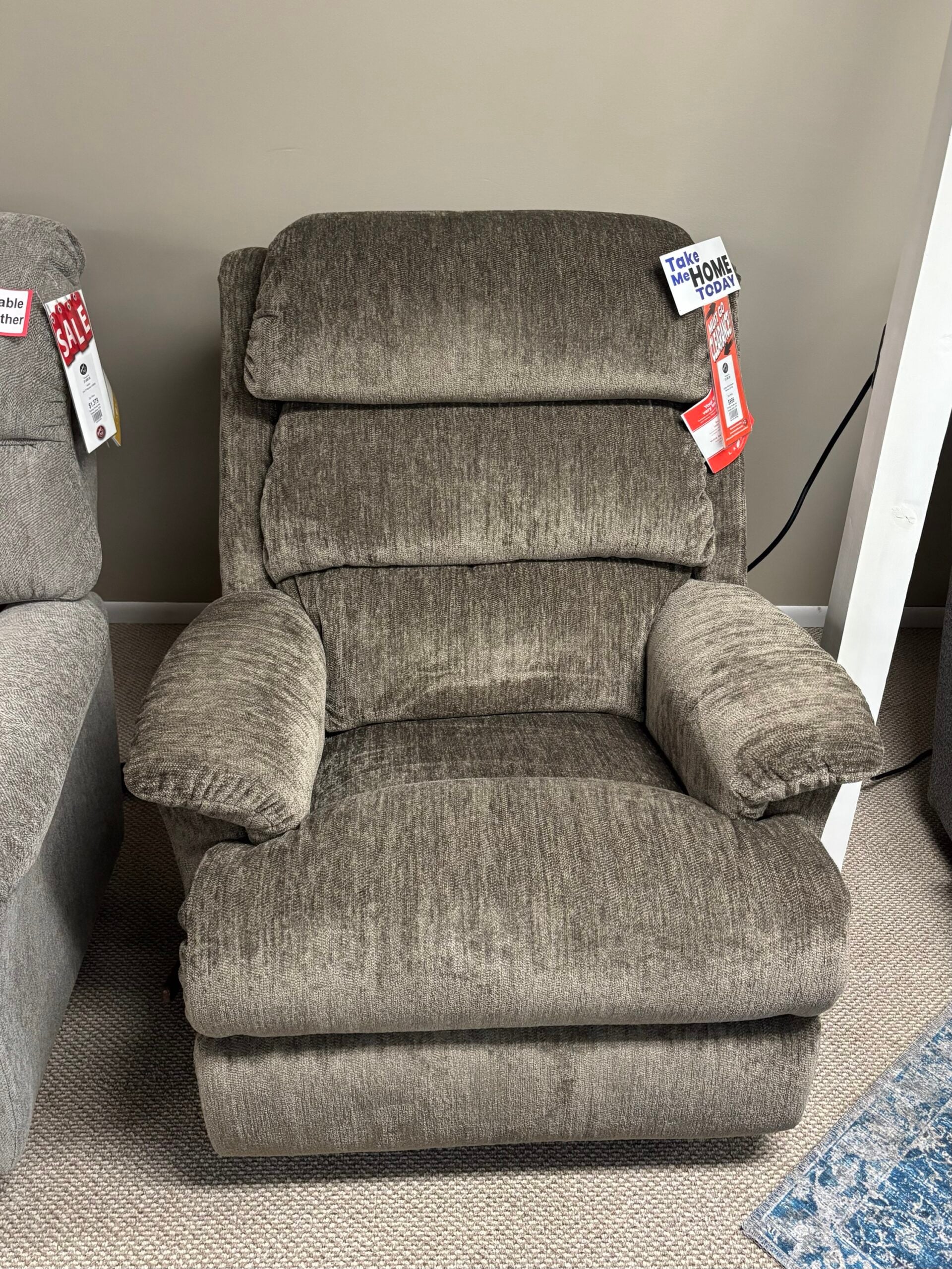 img_9662-2 Astor Manual Rocking Recliner - Image 1
